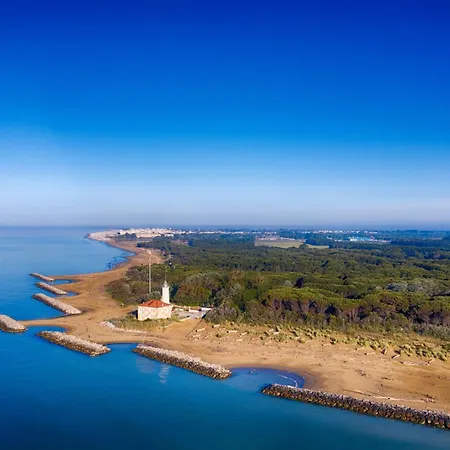 Apartment Relax In Comfort With Pool And Sea Nearby *