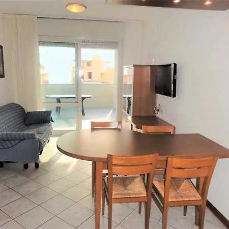 Apartman Relax In Comfort With Pool And Sea Nearby