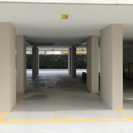 Relax In Comfort With Pool And Sea Nearby *